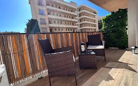 Les Arènes - Cannes centre, Charmant 2 pièces récemment rénové de 45 m2 avec sa terrasse de 10 m2